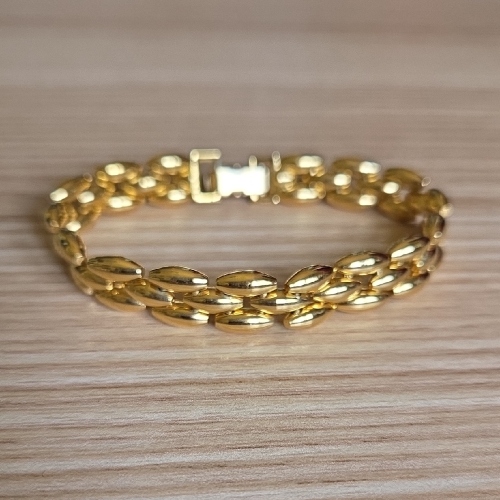 Vintage Trifari Gold-Tone Panther Chain Bracelet